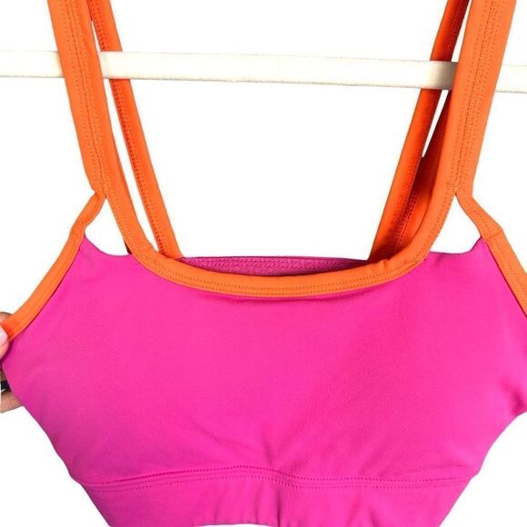 Sincerely Jules Active Cutout Strappy Sports Bra - Picture 2 of 8